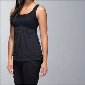 Lululemon Elevate Black Top with Drawstring Size 6